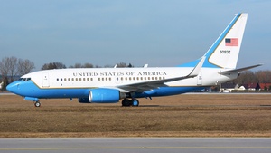 Photo of 05-0932 - Boeing C-40C operated by US Air Force