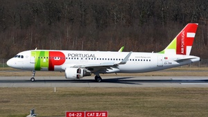 Photo of CS-TNS - Airbus A320-214 operated by TAP Air Portugal