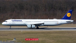 Photo of D-AIRH - Airbus A321-131 operated by Lufthansa