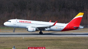 Photo of EC-LXQ - Airbus A320-216 operated by Iberia