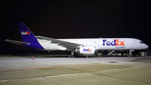 Photo of N968FD - Boeing 757-28A(SF) operated by FedEx