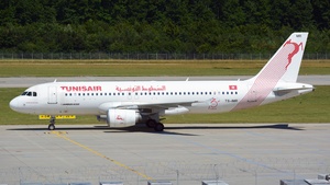 Photo of TS-IMR - Airbus A320-214 operated by Tunisair