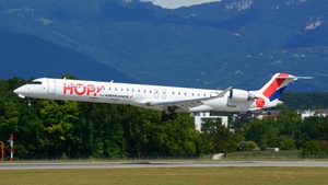 Photo of F-HMLC - Bombardier CRJ-1000EL operated by Air France HOP