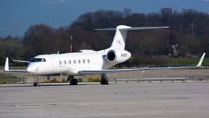 Photo of B-8255 - Gulfstream GV-SP (G550) operated by Deer Jet