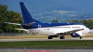 Photo of LY-JMS - Boeing 737-522 operated by KlasJet