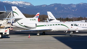 Photo of D-BJMS - Dassault Falcon 50EX operated by Pro Jet