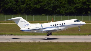 Photo of PR-INF - Hawker Beechcraft 4000 operated by Private