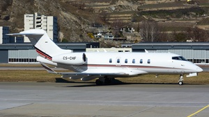 Photo of CS-CHF - Bombardier Challenger 350 operated by NetJets Europe