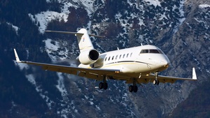 Photo of PH-HWM - Bombardier Challenger 605 operated by JetNetherlands