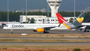 Photo of D-ABOK - Boeing 757-330 operated by Condor