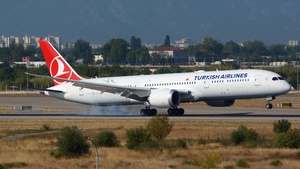 Photo of TC-LLE - Boeing 787-9 Dreamliner operated by Turkish Airlines