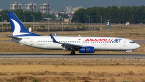 Photo of TC-SBN - Boeing 737-86N operated by AnadoluJet (opb SunExpress)