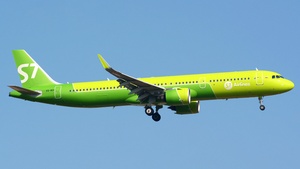 Photo of VQ-BDI - Airbus A321-271N operated by S7 Airlines