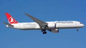 Photo of TC-LLB - Boeing 787-9 Dreamliner operated by Turkish Airlines