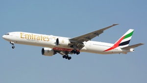 Photo of A6-EGD - Boeing 777-31H(ER) operated by Emirates