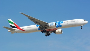 Photo of A6-ENI - Boeing 777-31H(ER) operated by Emirates