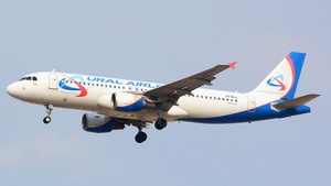 Photo of VQ-BDJ - Airbus A320-214 operated by Ural Airlines