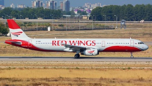 Photo of VP-BWS - Airbus A321-231 operated by Red Wings