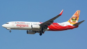 Photo of VT-GHE - Boeing 737-86N operated by Air India Express