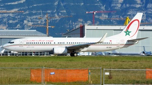 Photo of CN-ROP - Boeing 737-8B6 operated by Royal Air Maroc