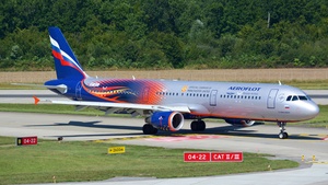Photo of VP-BTL - Airbus A321-211 operated by Aeroflot