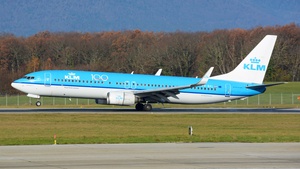 Photo of PH-BXL - Boeing 737-8K2 operated by KLM Royal Dutch Airlines