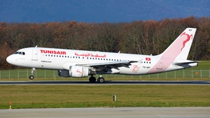 Photo of TS-IMT - Airbus A320-214 operated by Tunisair