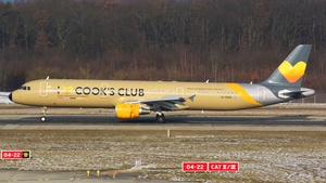 Photo of G-TCDV - Airbus A321-211 operated by Thomas Cook Airlines
