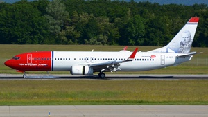 Photo of LN-DYF - Boeing 737-8JP operated by Norwegian Air Shuttle