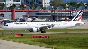 Photo of F-GTAU - Airbus A321-212 operated by Air France
