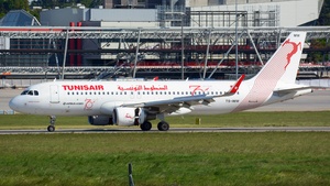 Photo of TS-IMW - Airbus A320-214 operated by Tunisair