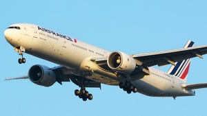 Photo of F-GSQB - Boeing 777-328(ER) operated by Air France