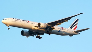 Photo of F-GSQI - Boeing 777-328(ER) operated by Air France