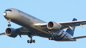 Photo of VN-A897 - Airbus A350-941 operated by Vietnam Airlines