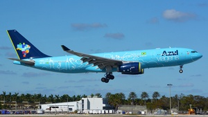Photo of PR-AIU - Airbus A330-243 operated by Azul