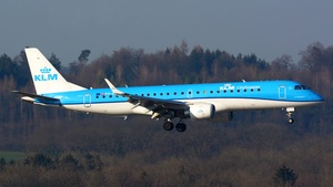 Photo of PH-EZT - Embraer ERJ-190STD operated by KLM Cityhopper