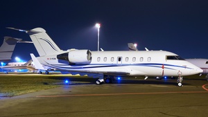 Photo of C-FCDE - Bombardier Challenger 605 operated by Skyservice Business Aviation