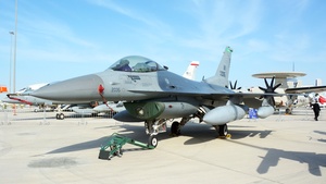Photo of 89-2035 - General Dynamics F-16CM Fighting Falcon operated by US Air Force