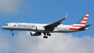 Photo of N196AA - Boeing 757-223 operated by American Airlines