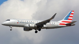 Photo of N431YX - Embraer ERJ-175LR operated by American Eagle (opb Republic Airways)