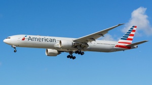 Photo of N721AN - Boeing 777-323(ER) operated by American Airlines