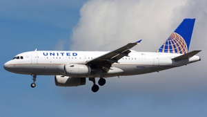 Photo of N899UA - Airbus A319-132 operated by United Airlines