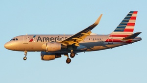 Photo of N9013A - Airbus A319-115 operated by American Airlines