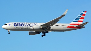 Photo of N343AN - Boeing 767-323(ER) operated by American Airlines