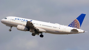 Photo of N498UA - Airbus A320-232 operated by United Airlines