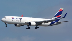 Photo of N538LA - Boeing 767-316(ER)(BCF) operated by LATAM Cargo Colombia