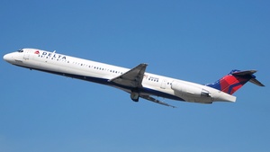 Photo of N903DE - McDonnell Douglas MD-88 operated by Delta Air Lines