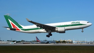 Photo of EI-EJN - Airbus A330-202 operated by Alitalia