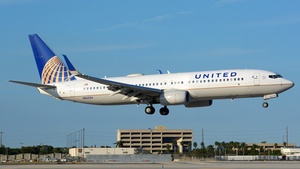Photo of N86534 - Boeing 737-824 operated by United Airlines