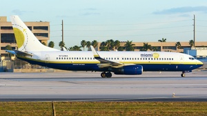 Photo of N732MA - Boeing 737-81Q operated by Miami Air International